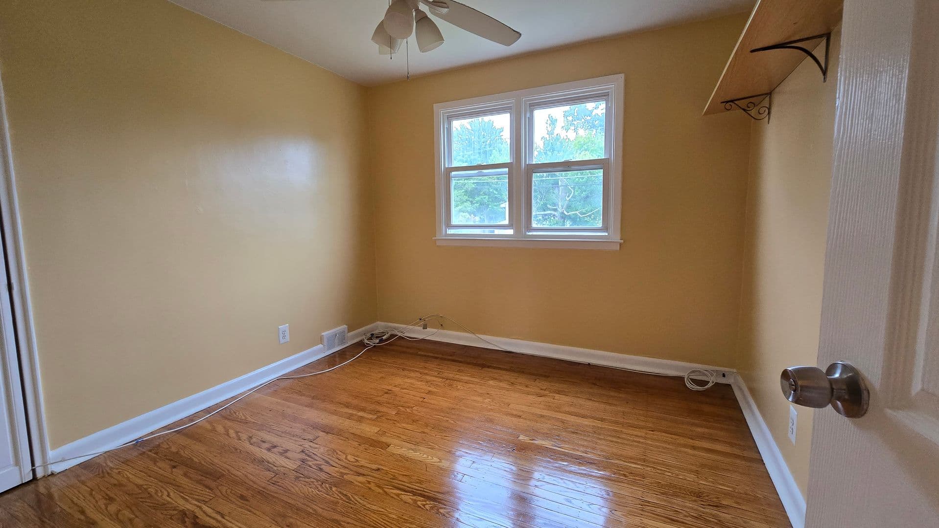Pennsauken House: 5319 Frosthoffer Ave