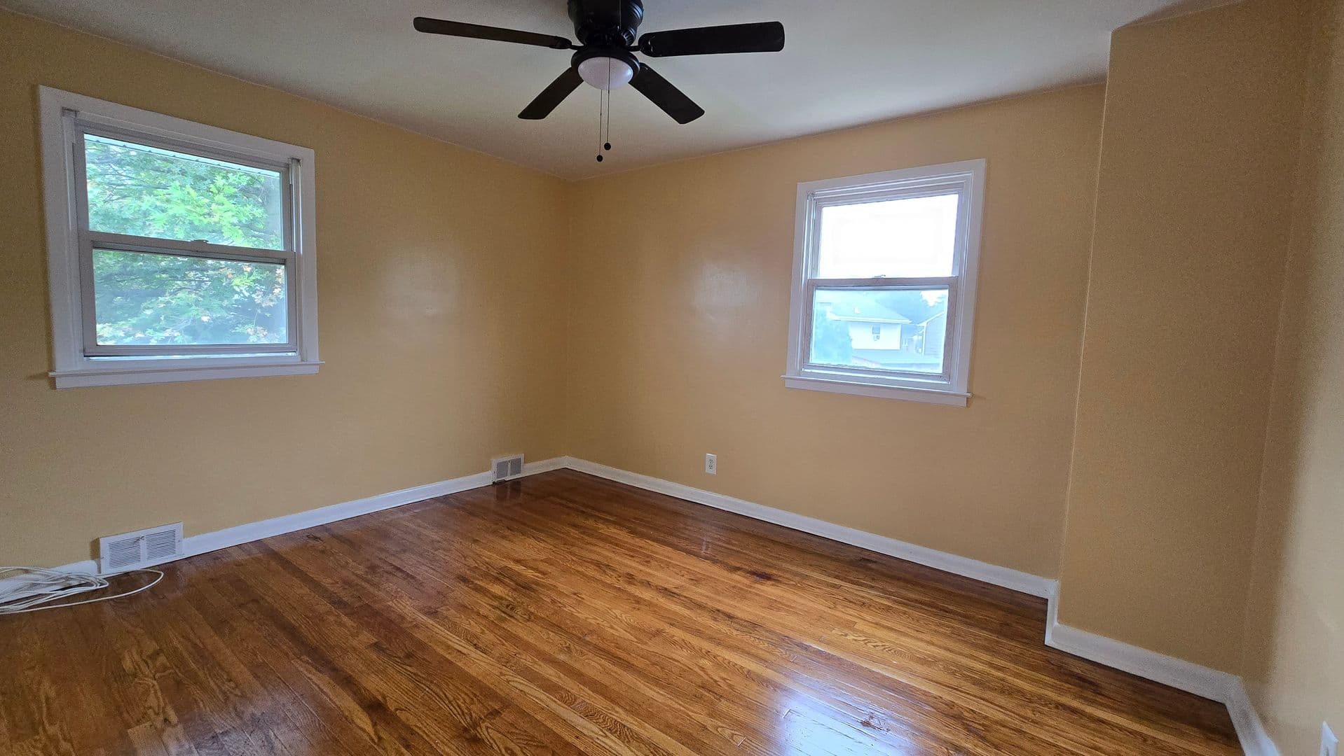 Pennsauken House: 5319 Frosthoffer Ave