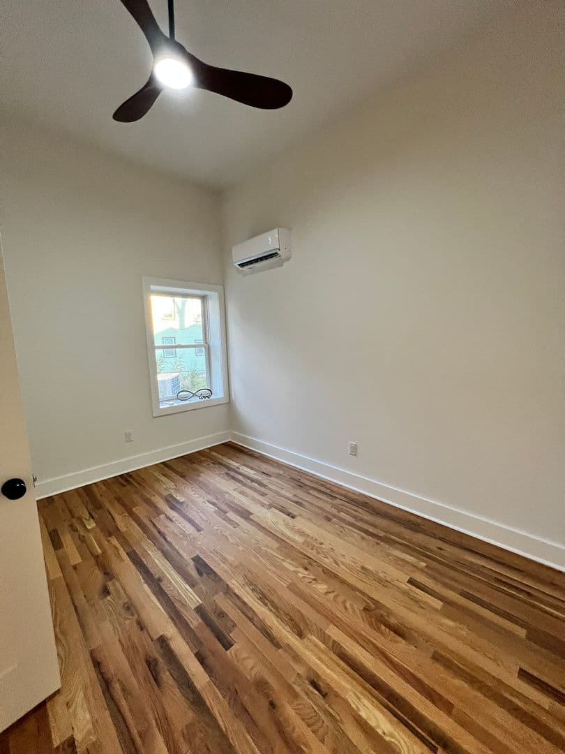 Burlington Apartment: 106 E Broad St - Apt 2