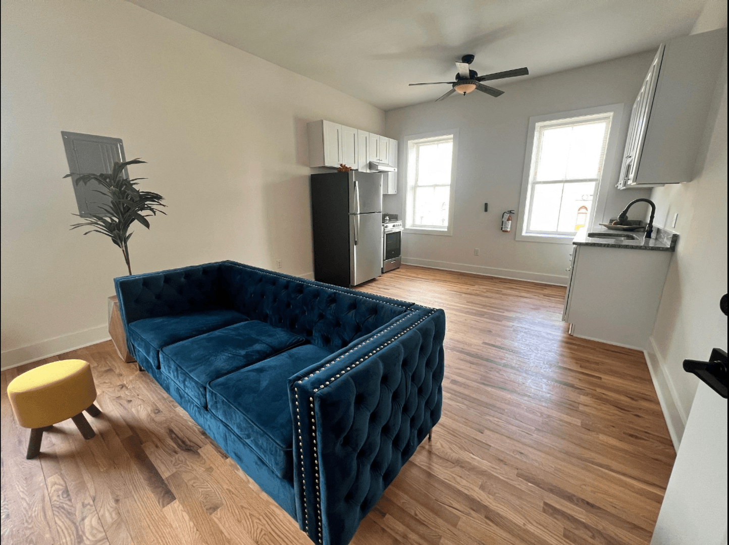 Burlington Apartment: 106 E Broad St - Apt 6