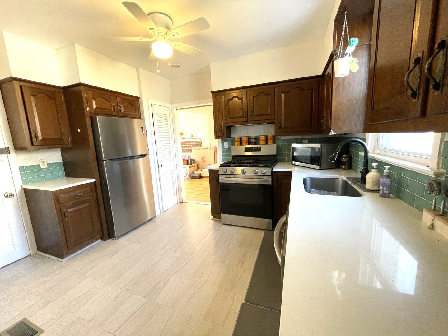 Pennsauken House: 4705 Camden Ave