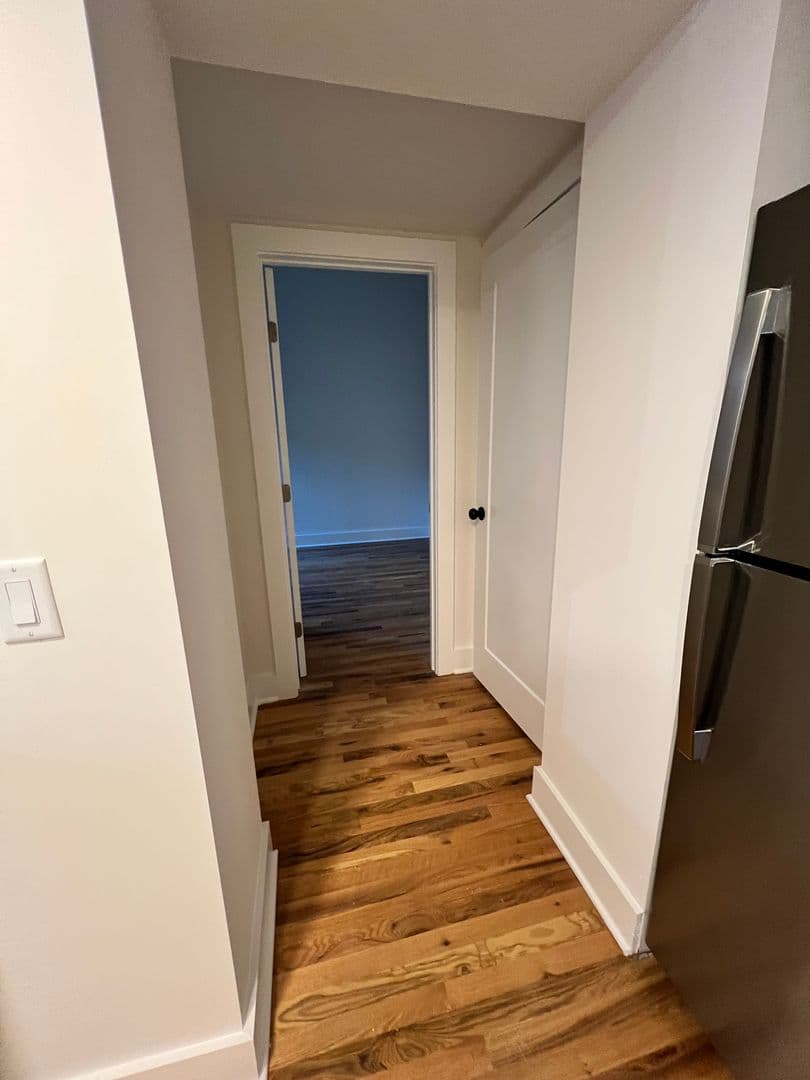 Burlington Apartment: 106 E Broad St - Apt 2