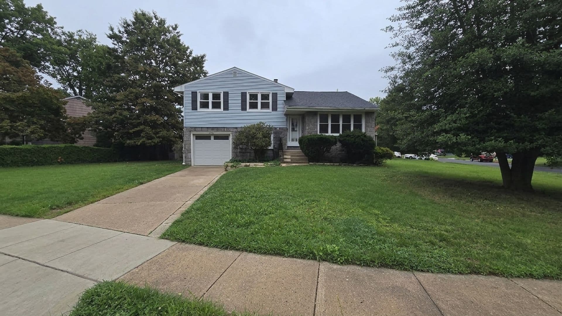 Pennsauken House: 5319 Frosthoffer Ave