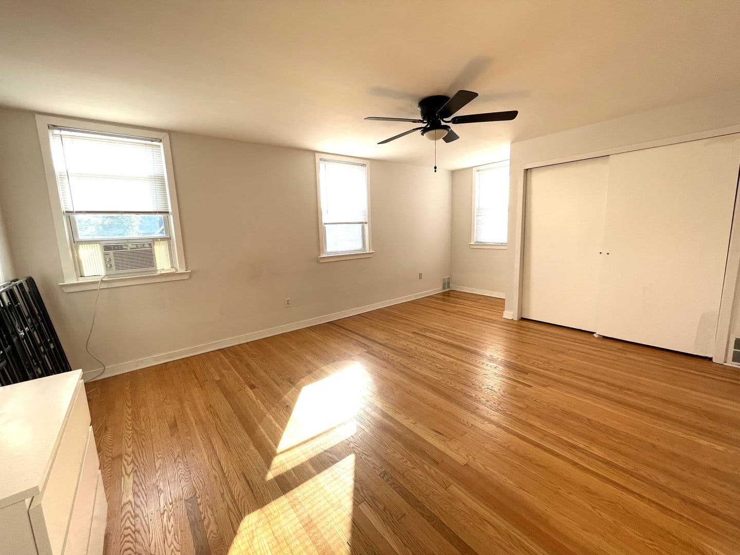 Pennsauken House: 4705 Camden Ave