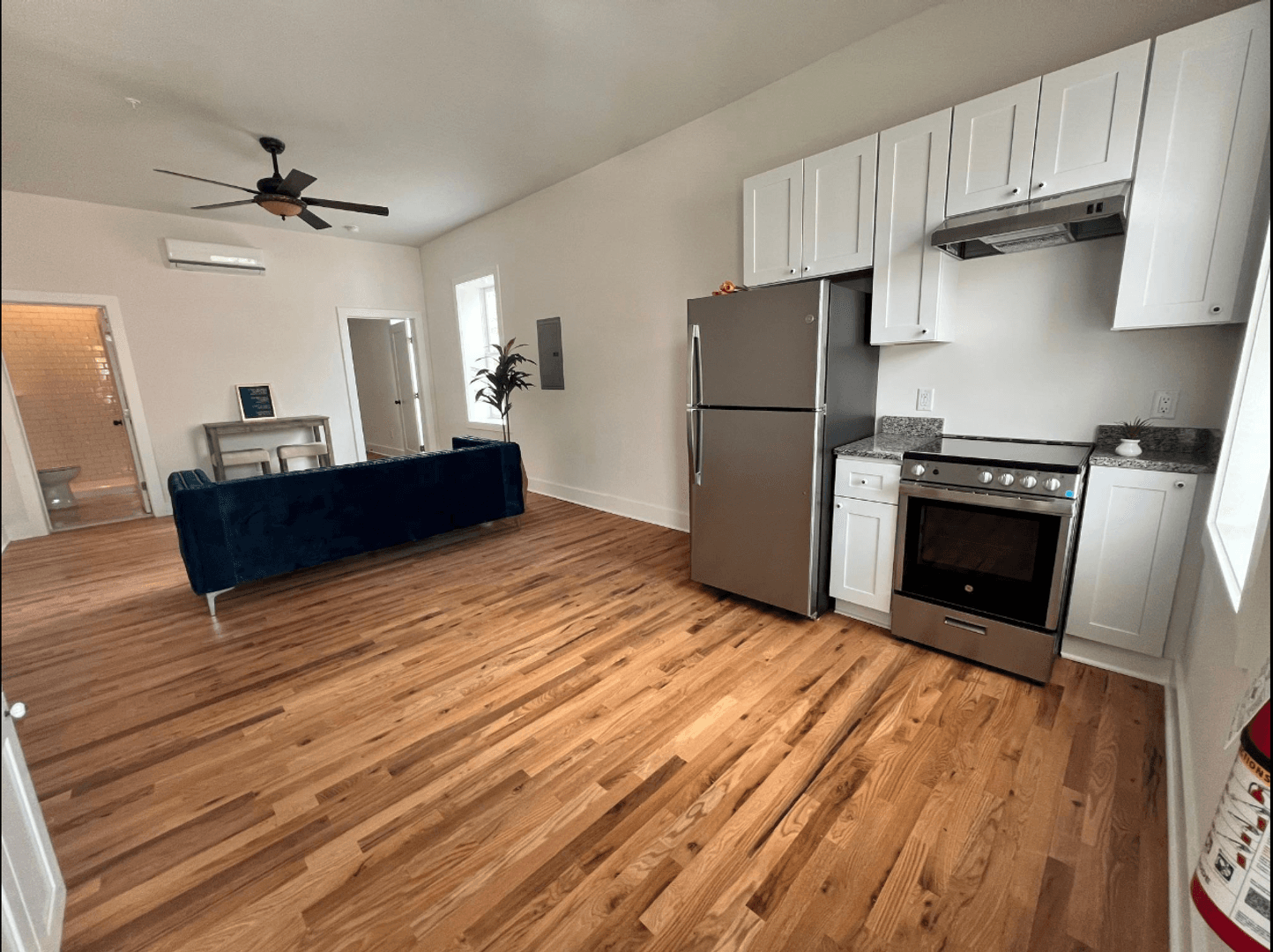 Burlington Apartment: 106 E Broad St - Apt 6