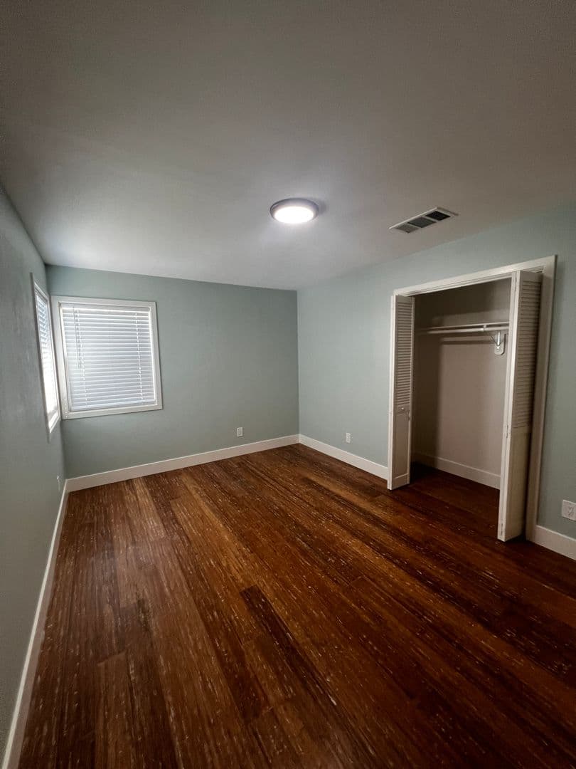 Vallejo Apartment: 814 Benicia Road