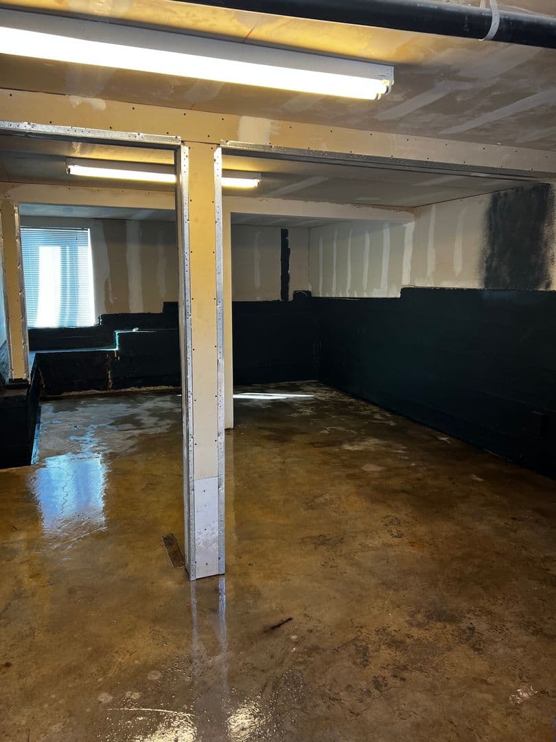 Vallejo Apartment: 814 Benicia Road
