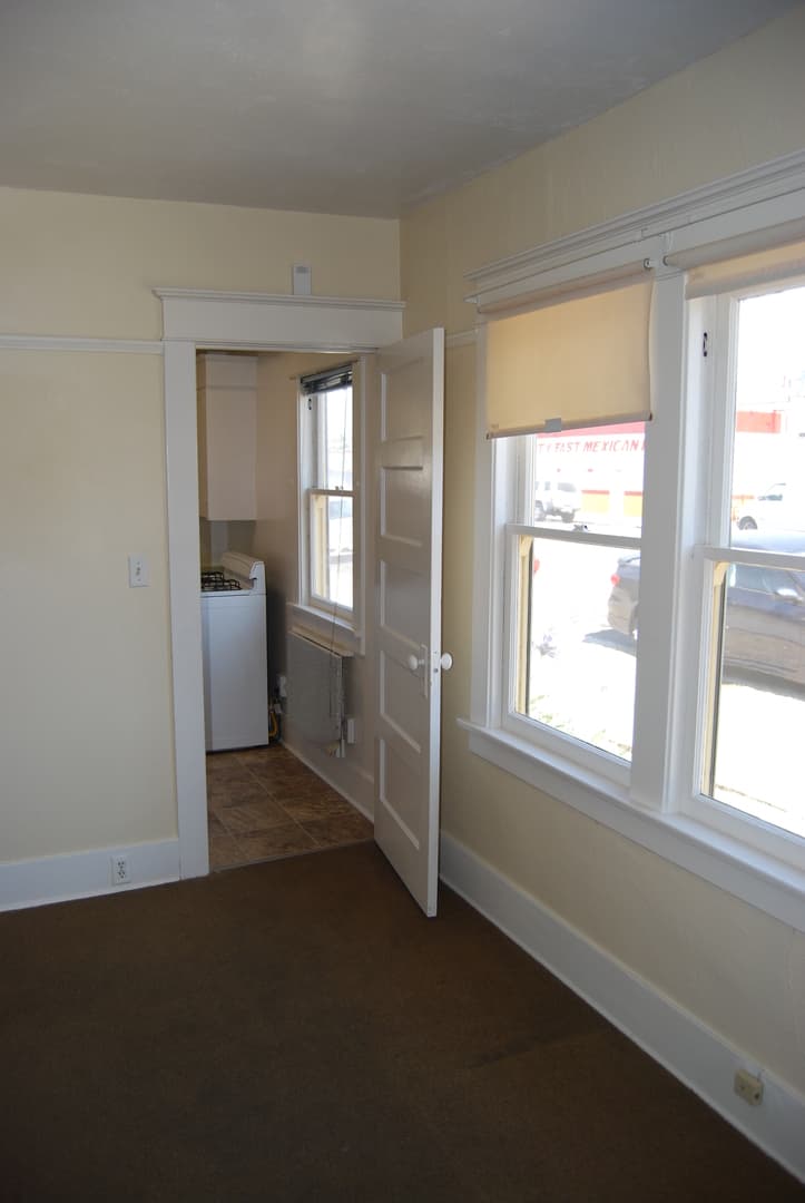 San Diego House: 3744 1/2 Ray Street