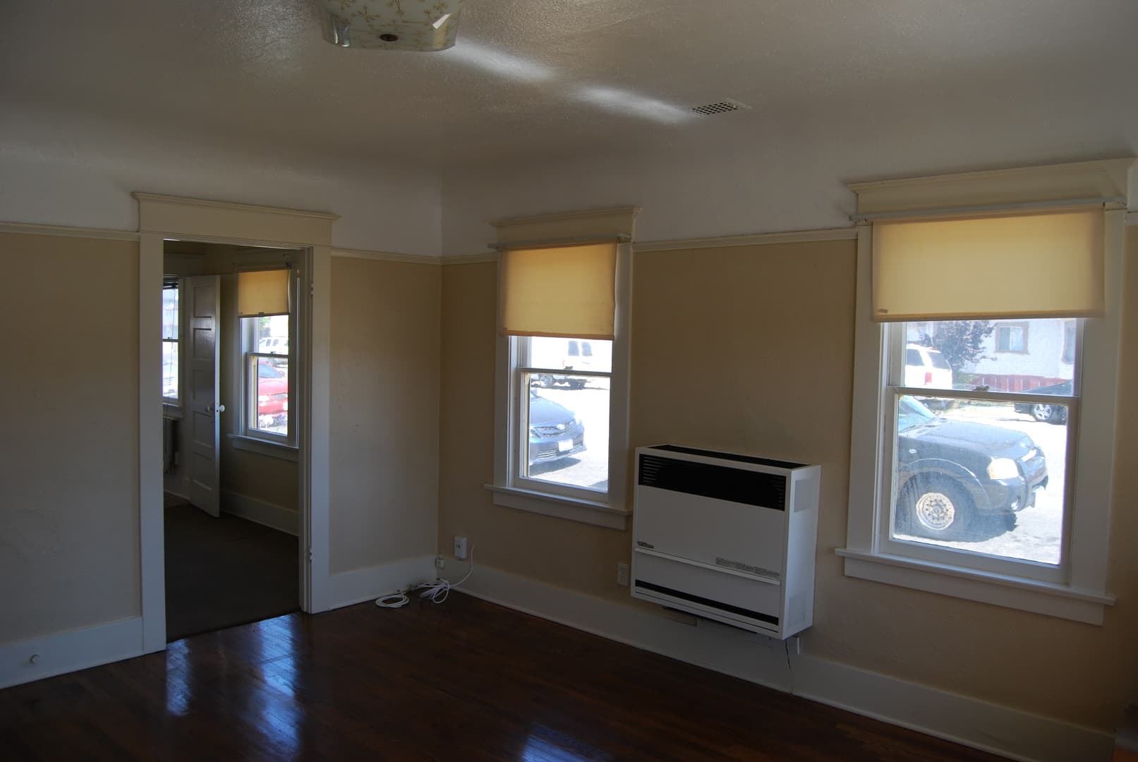 San Diego House: 3744 1/2 Ray Street