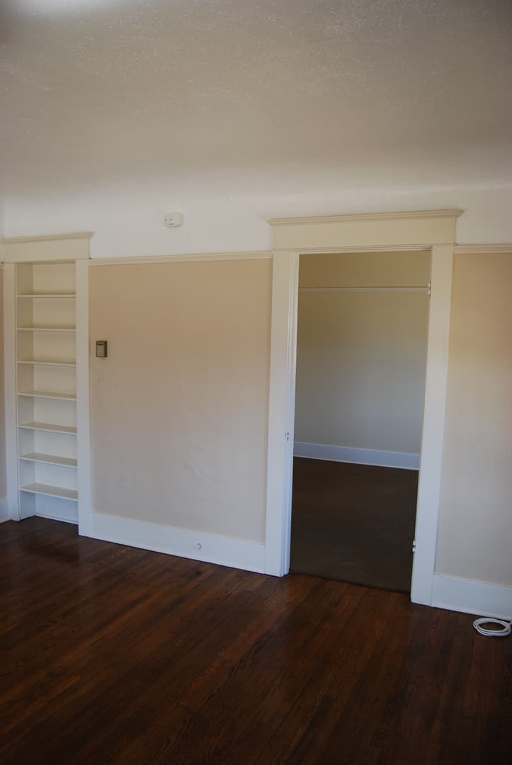 San Diego House: 3744 1/2 Ray Street