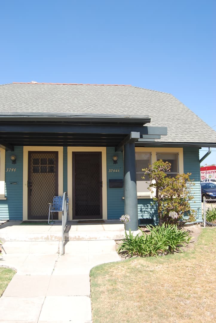 San Diego House: 3744 1/2 Ray Street