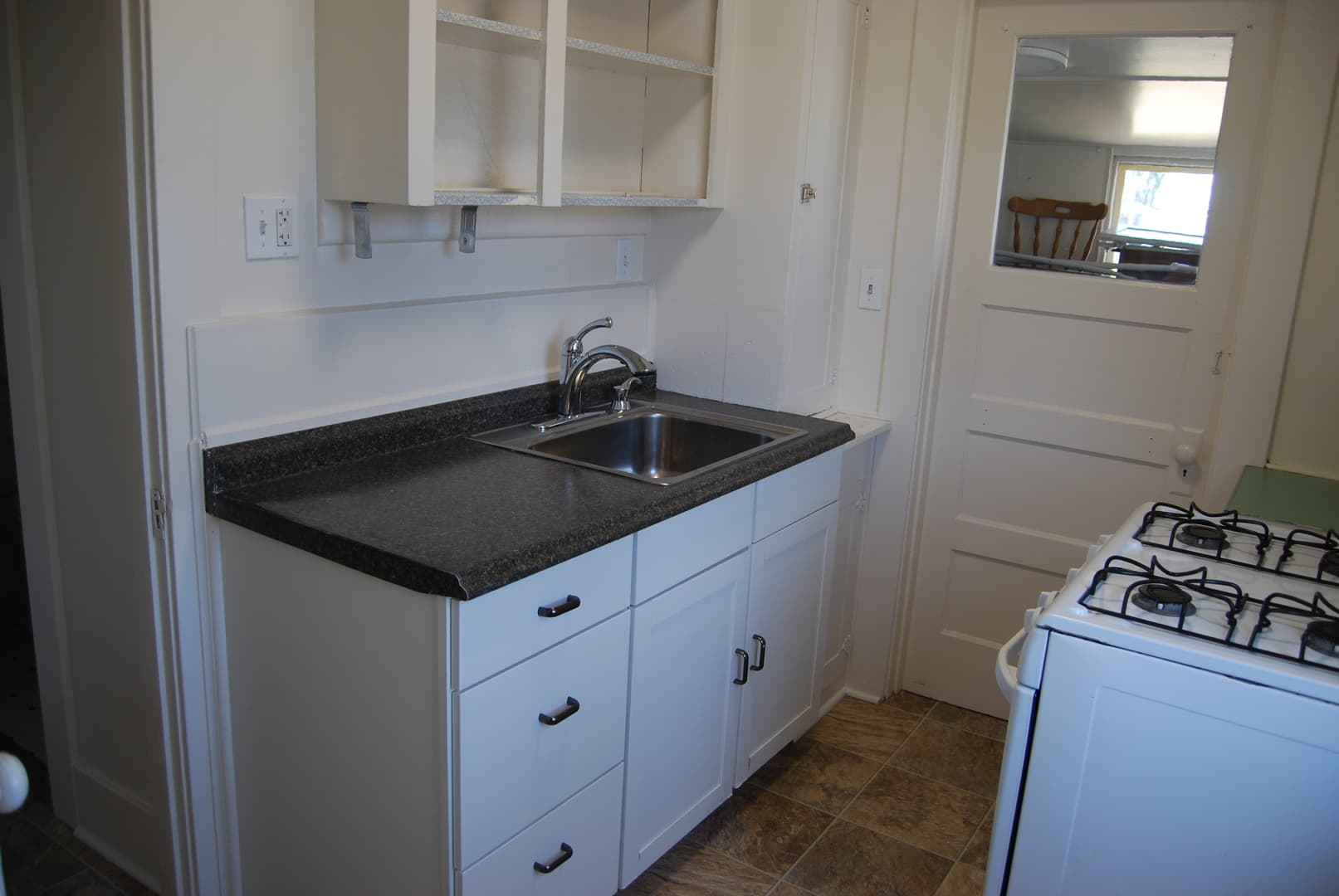 San Diego House: 3744 1/2 Ray Street