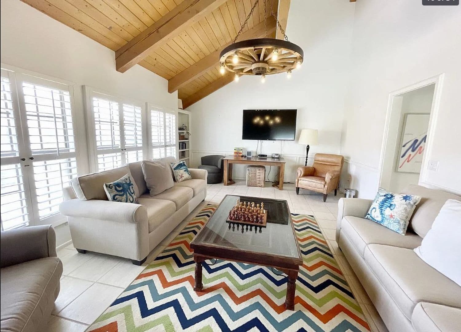 Oxnard House: 4025 Ocean Drive