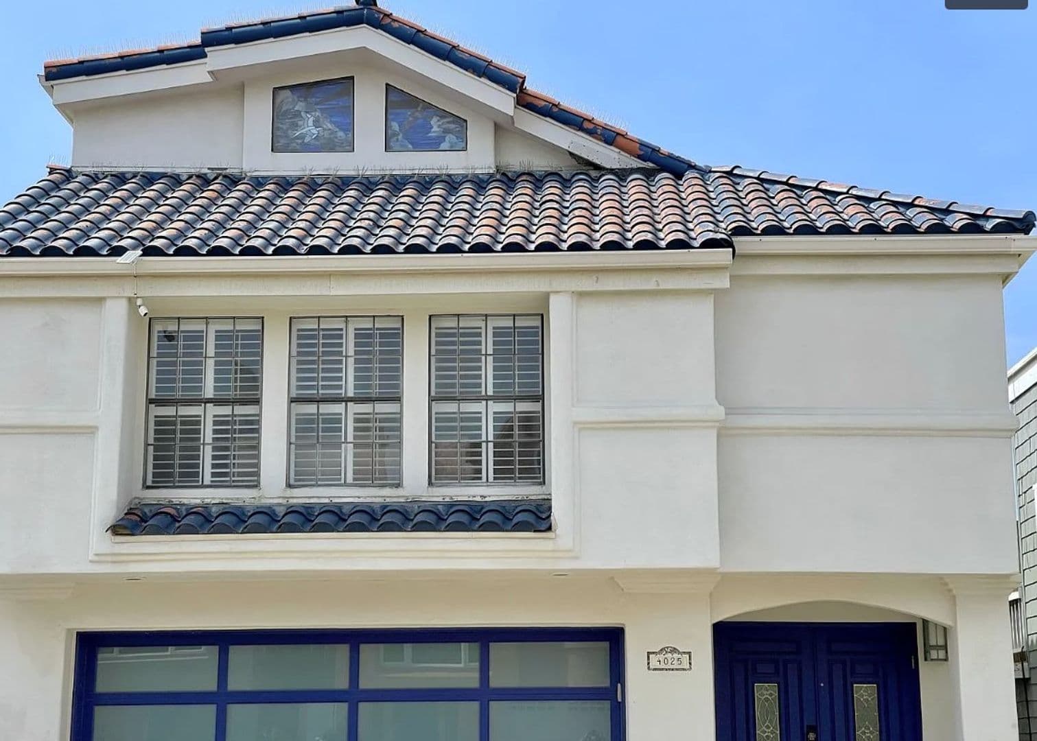 Oxnard House: 4025 Ocean Drive