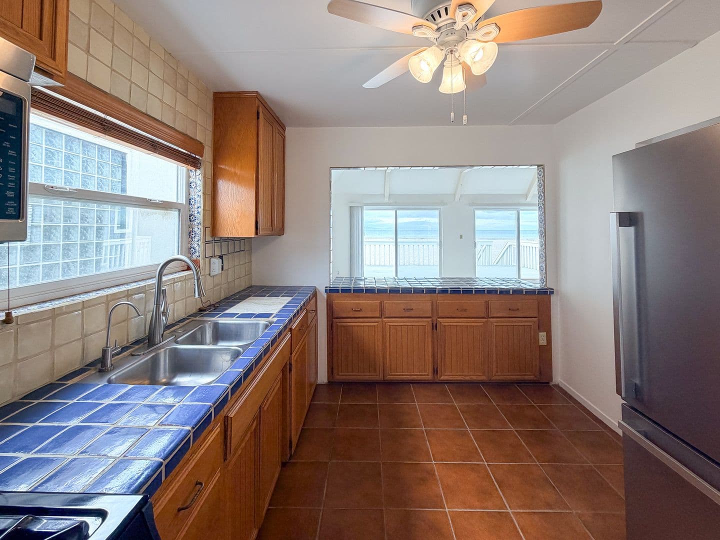 Oxnard Apartment: 4027-4029 Ocean Drive