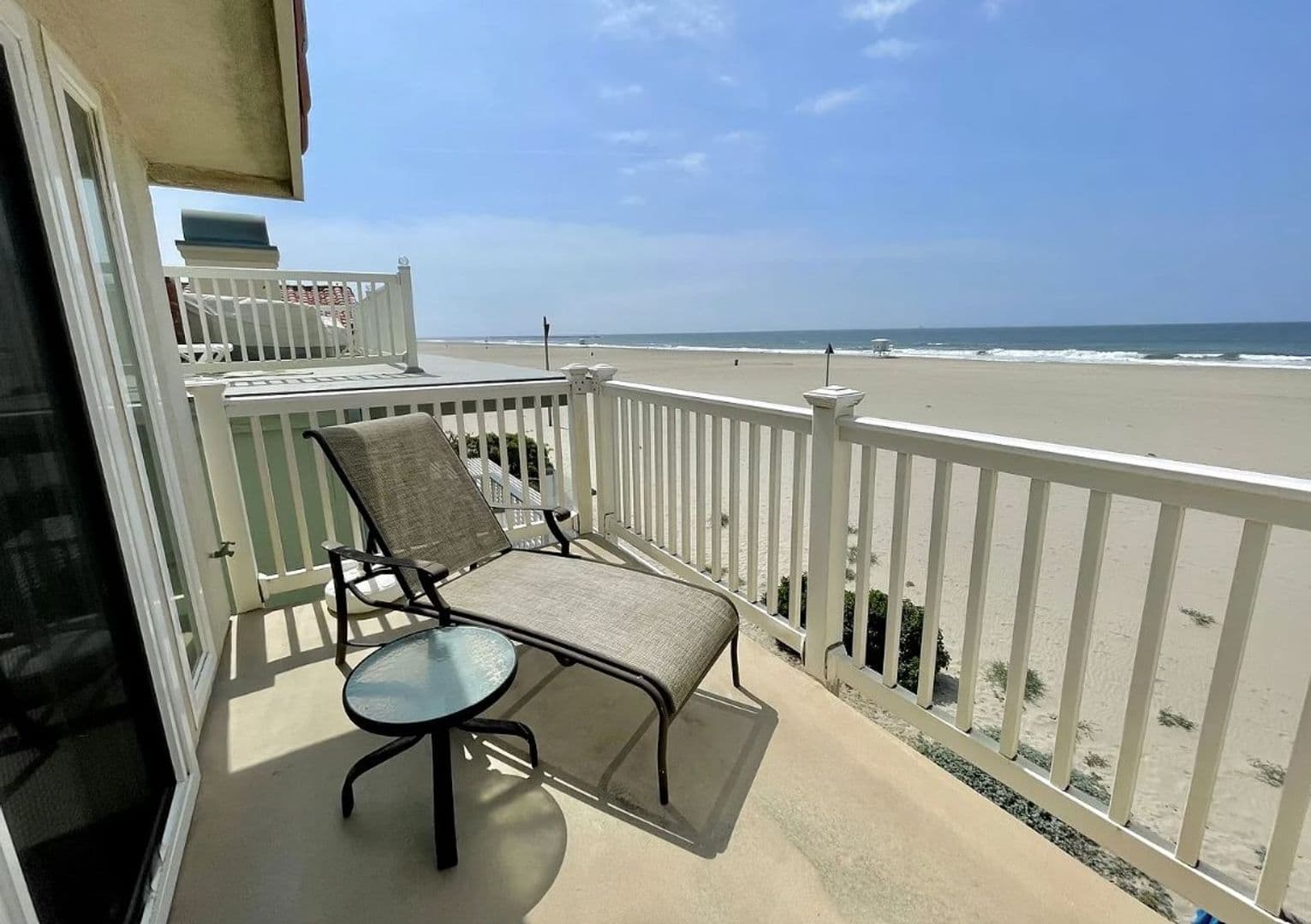 Oxnard House: 4025 Ocean Drive
