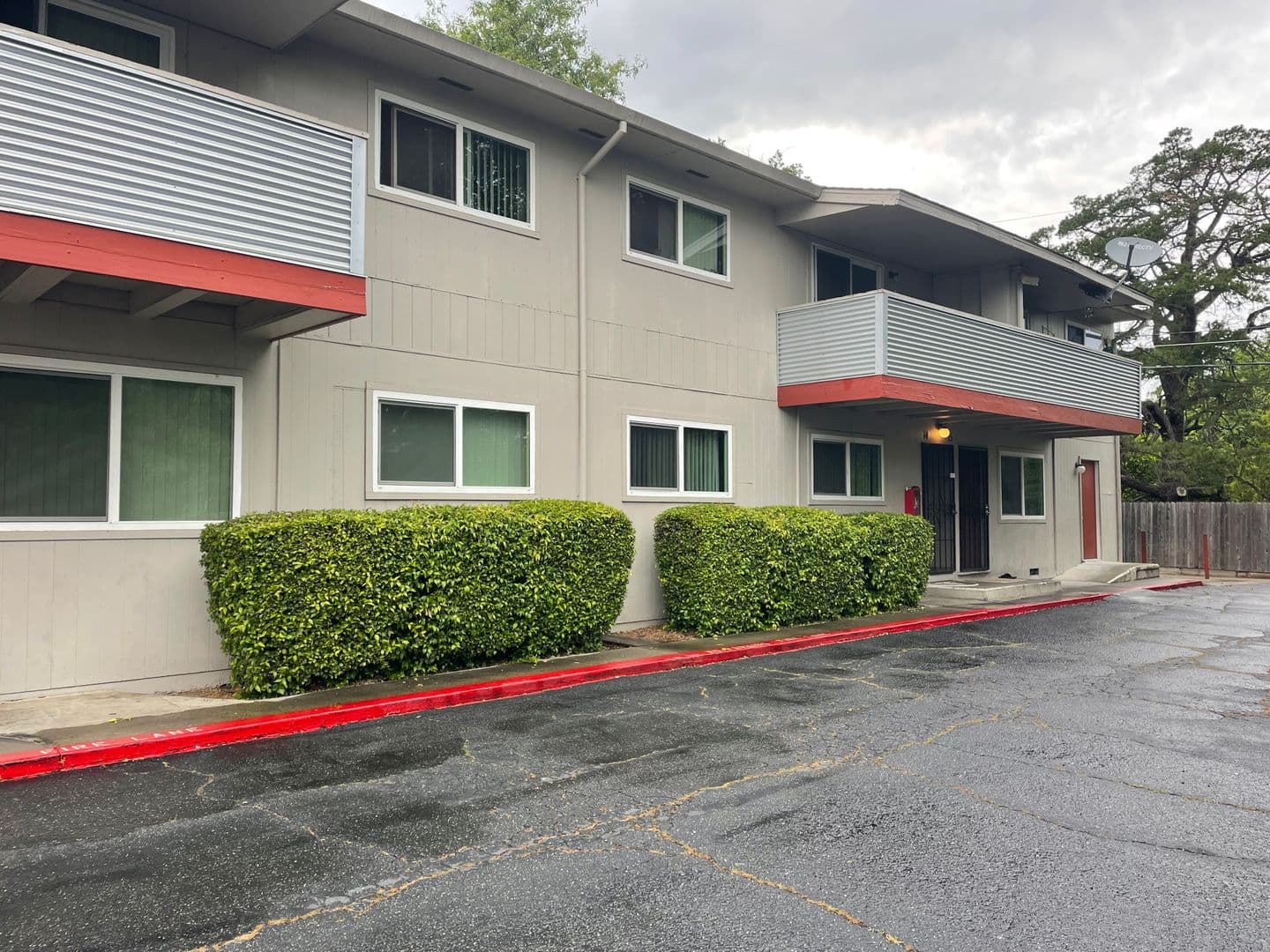 Sacramento Apartment: 4621 El Camino Ave