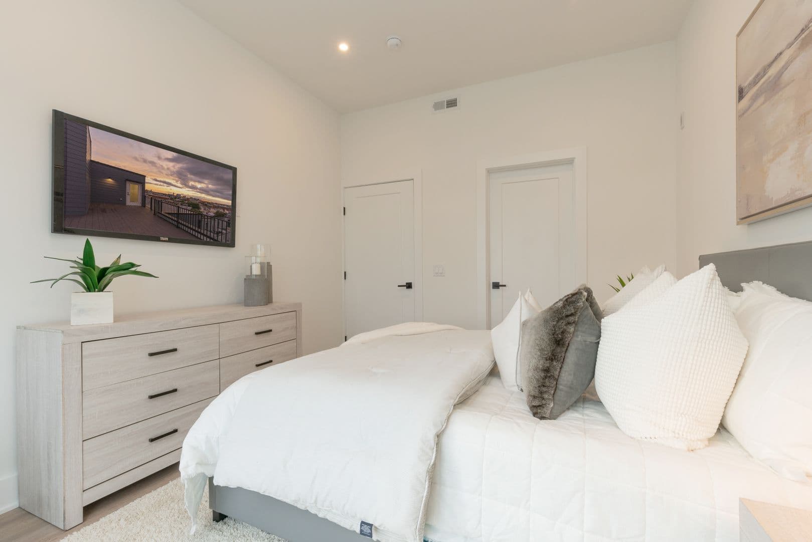 Philadelphia Apartment: 1421 E Columbia Avenue
