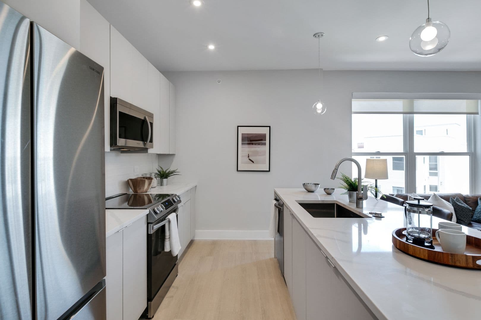 Philadelphia Apartment: 1533-1535 Ridge Avenue