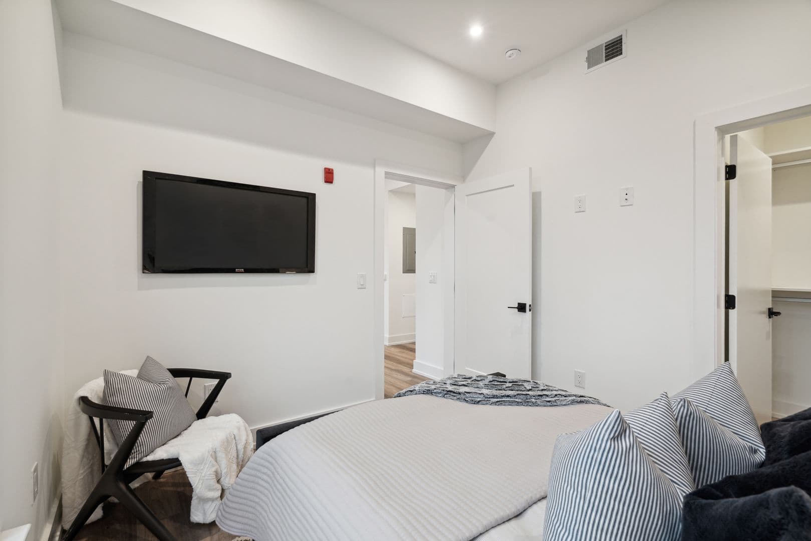 Philadelphia Apartment: 2400 Frankford Ave