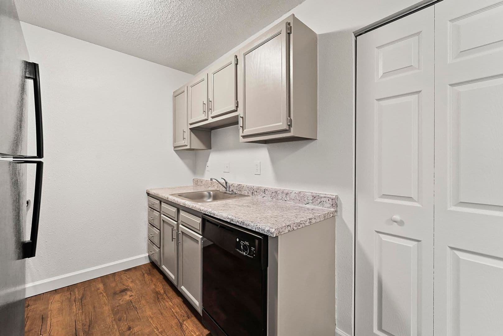 Bethalto Apartment: 190 Rue Sans Souci