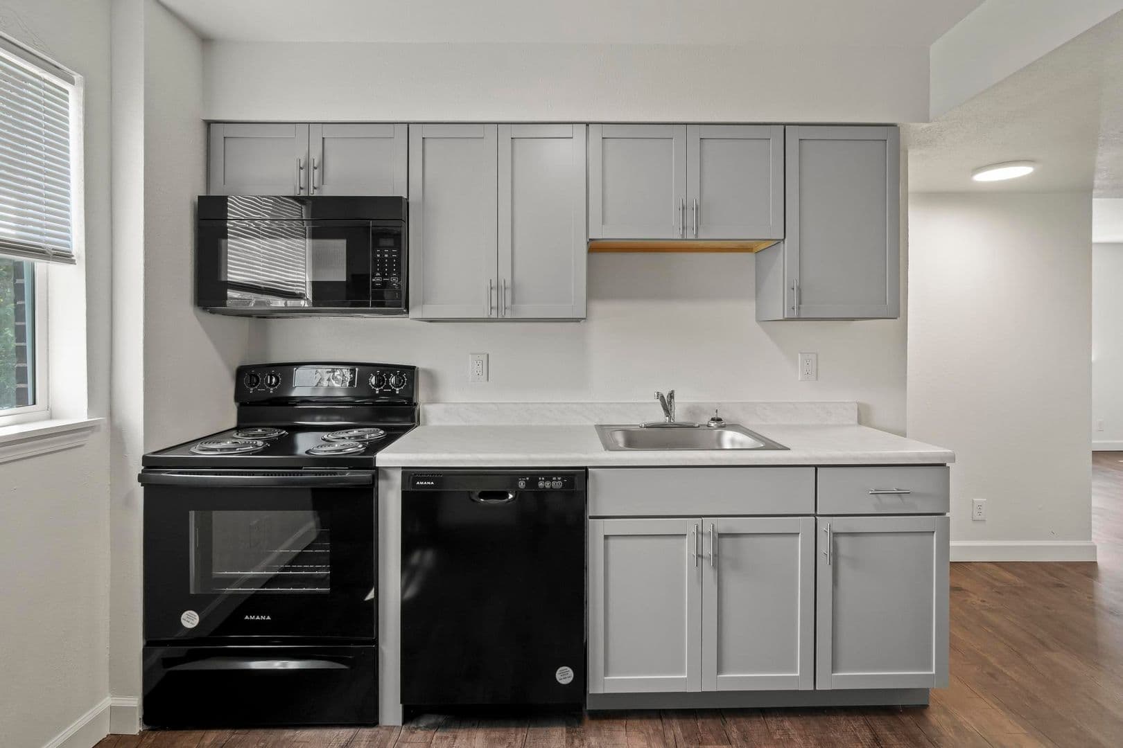 Collinsville Apartment: 1003 S Morrison Ave