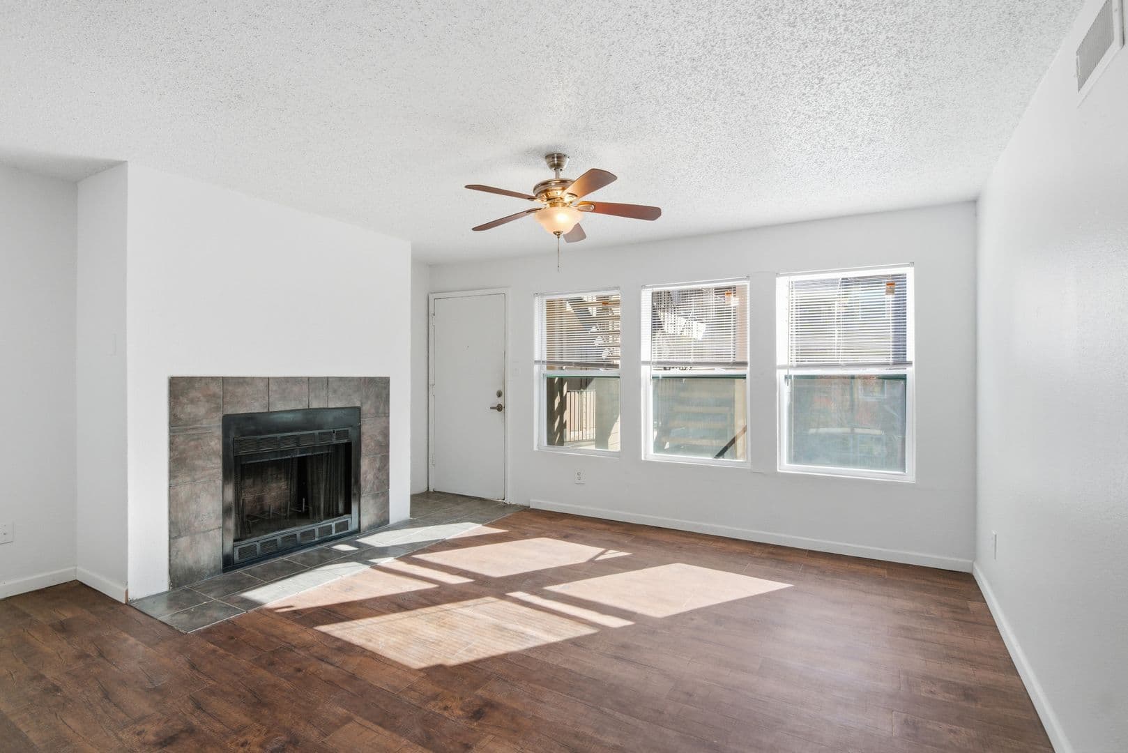 Jackson Apartment: 4901 Mc Willie Circle