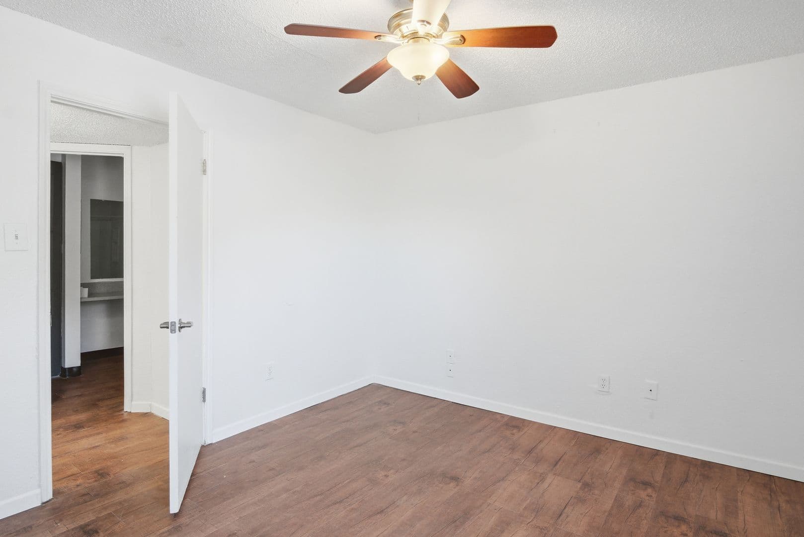 Jackson Apartment: 4901 Mc Willie Circle