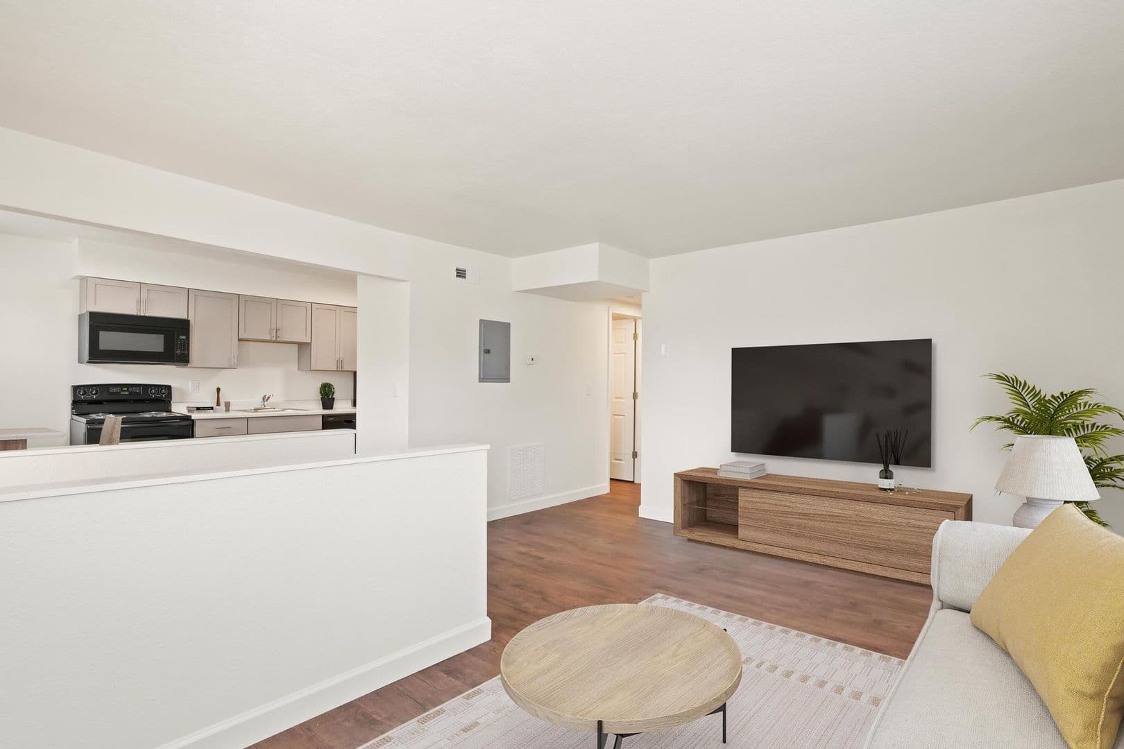 Collinsville Apartment: 1003 S Morrison Ave