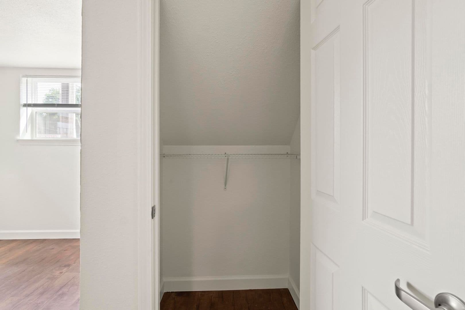 Collinsville Apartment: 1003 S Morrison Ave