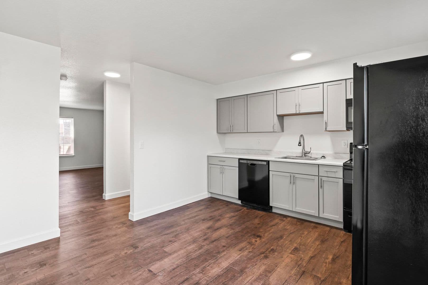 Granite City Apartment: 4078-01 Kathy Dr