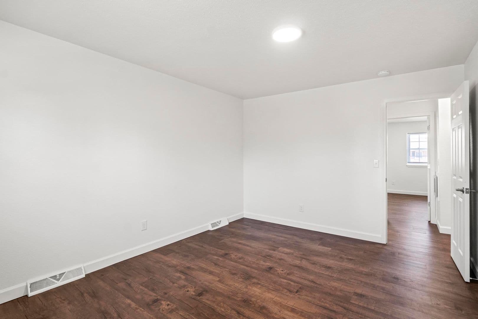 Granite City Apartment: 4078-01 Kathy Dr