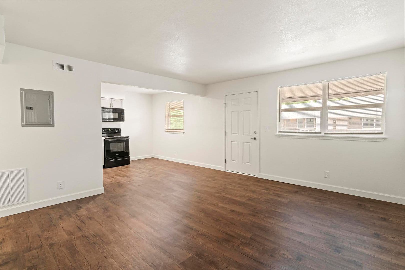 Collinsville Apartment: 1003 S Morrison Ave