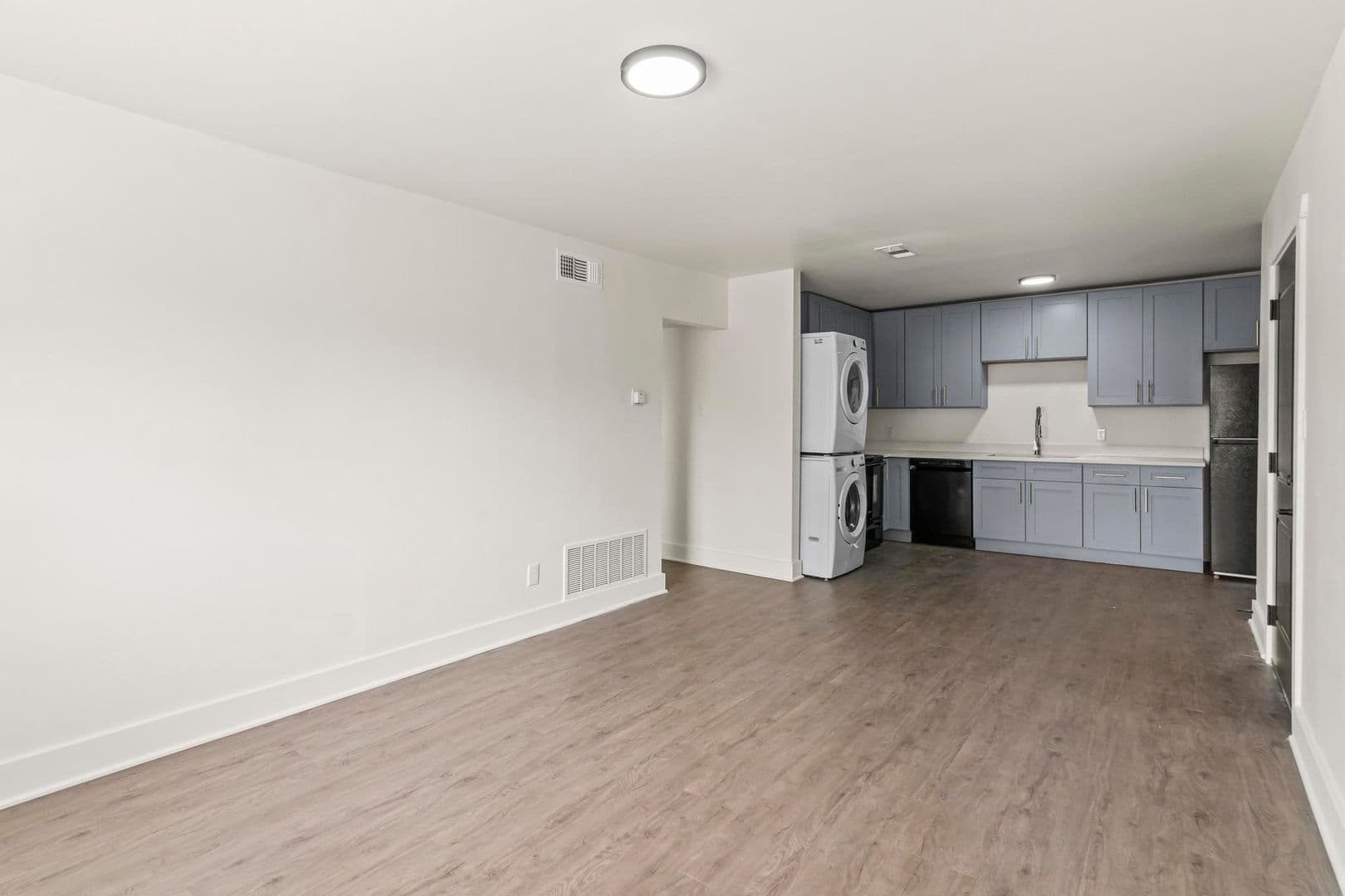 Saint Louis Apartment: 7851 Bandero Dr