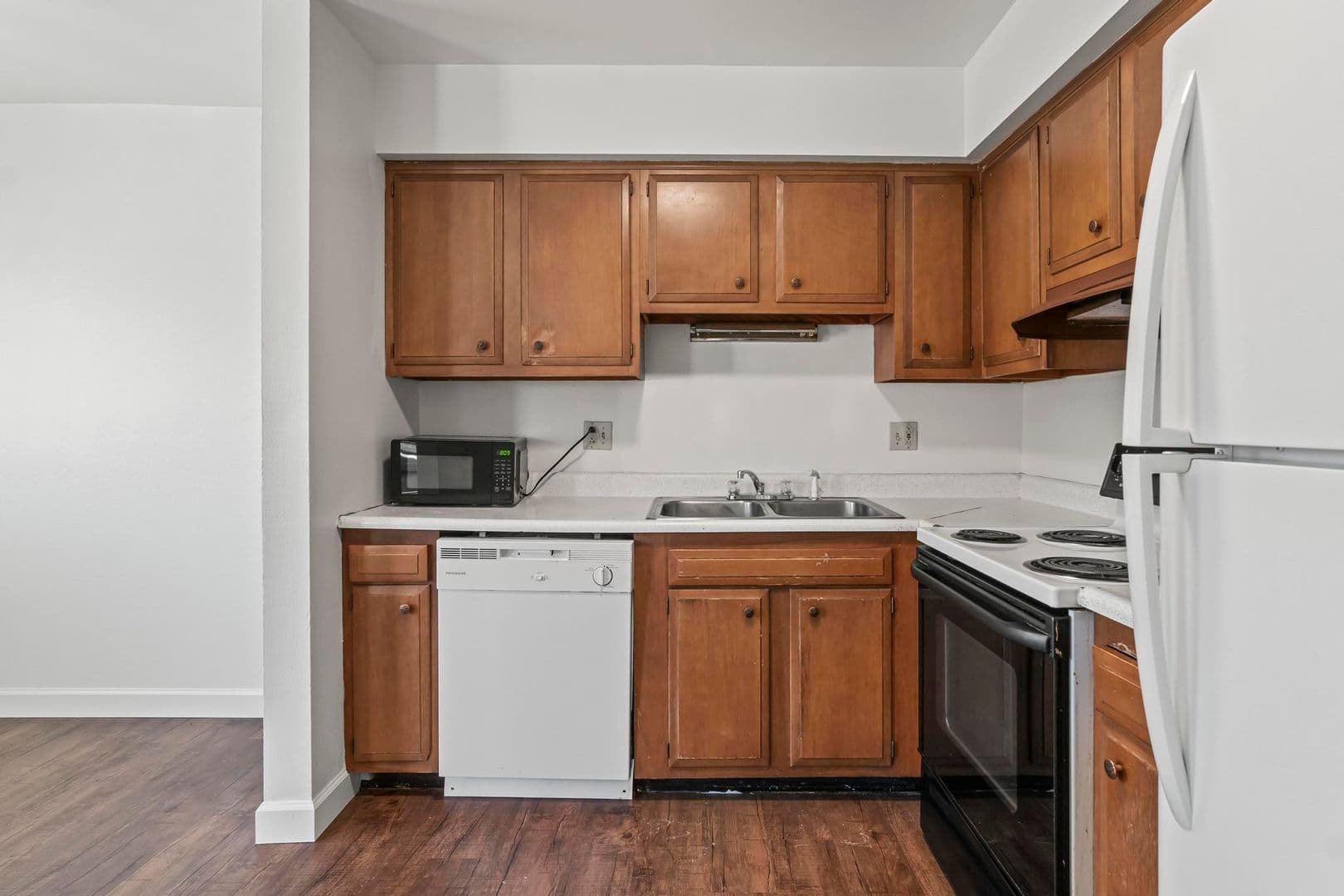 Granite City Apartment: 4078-01 Kathy Dr