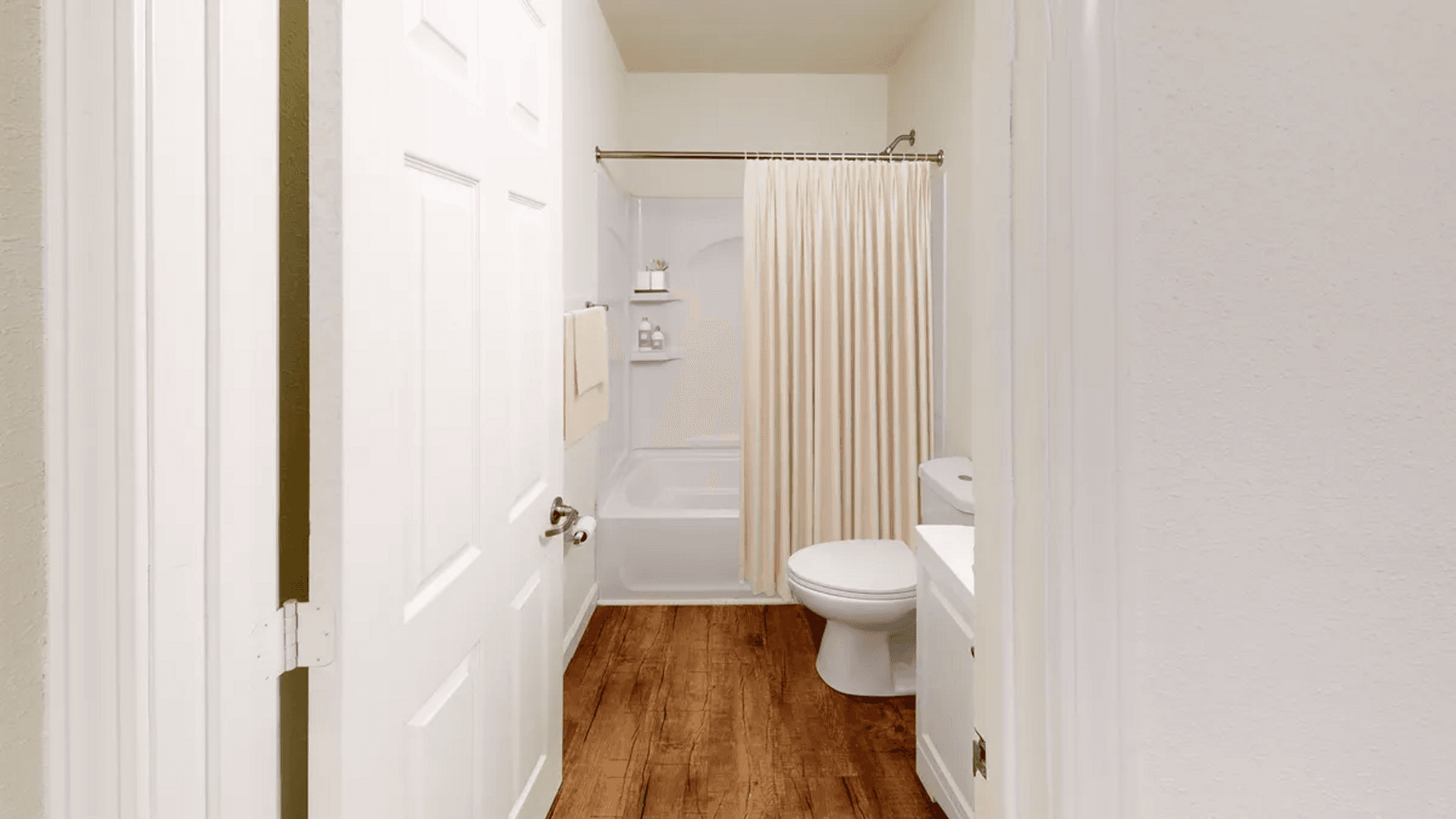 Collinsville Apartment: 1003 S Morrison Ave