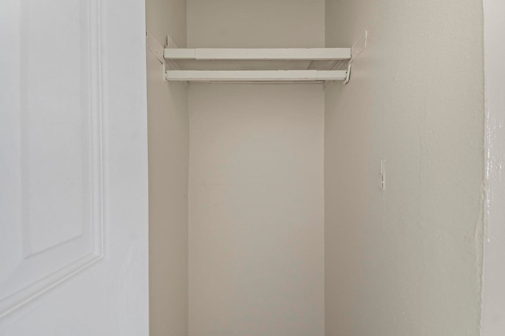 St Ann Apartment: 11120 Graben Dr, Apt D