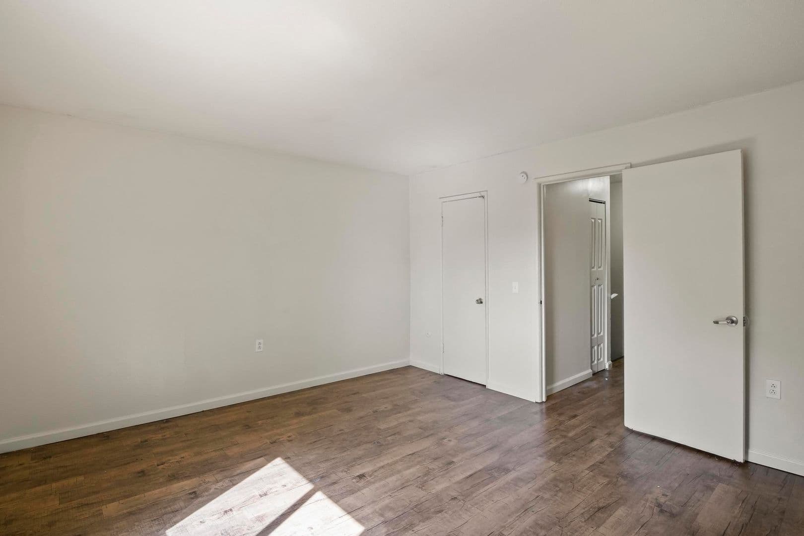 St Ann Apartment: 11120 Graben Dr, Apt D