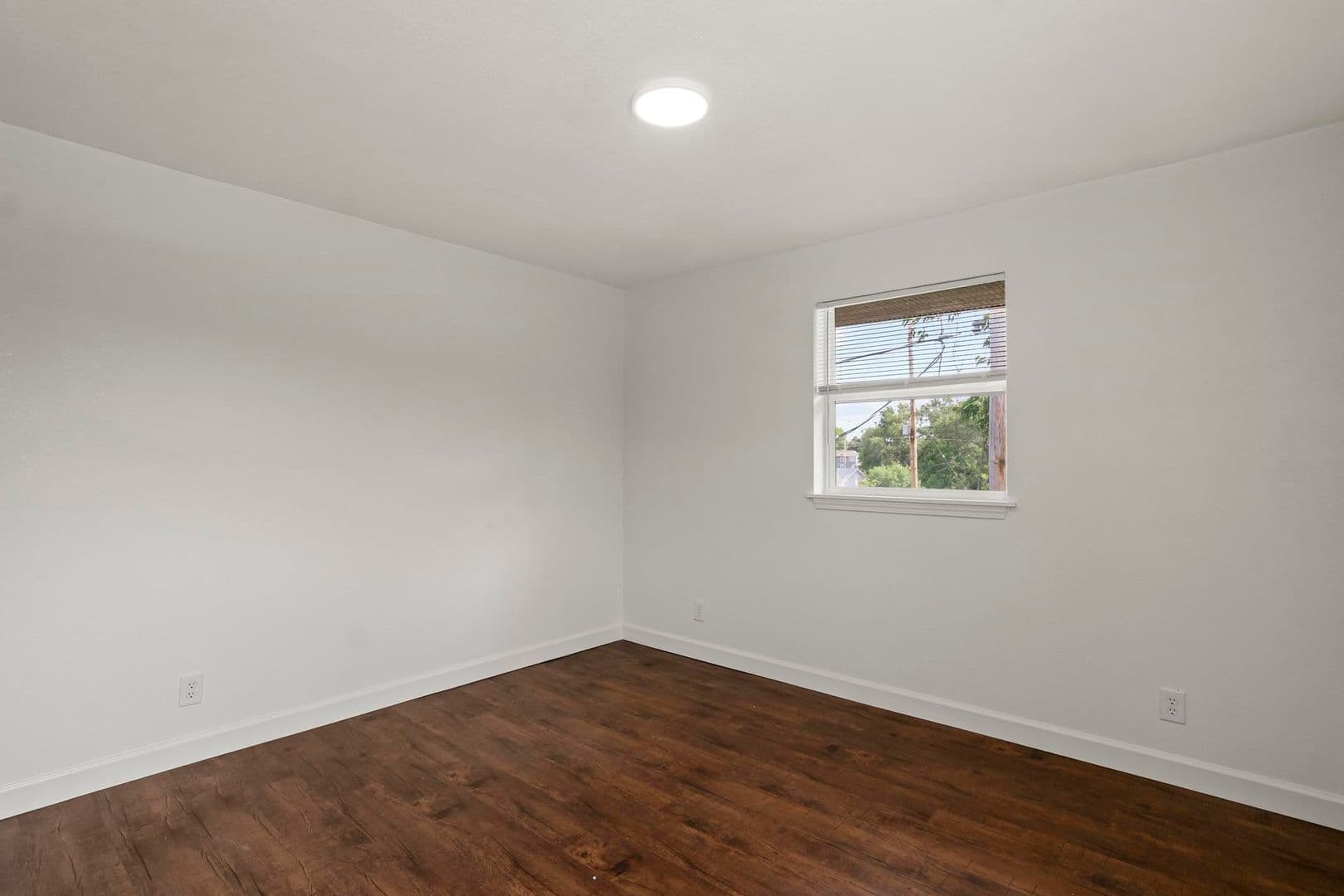 Collinsville Apartment: 1003 S Morrison Ave