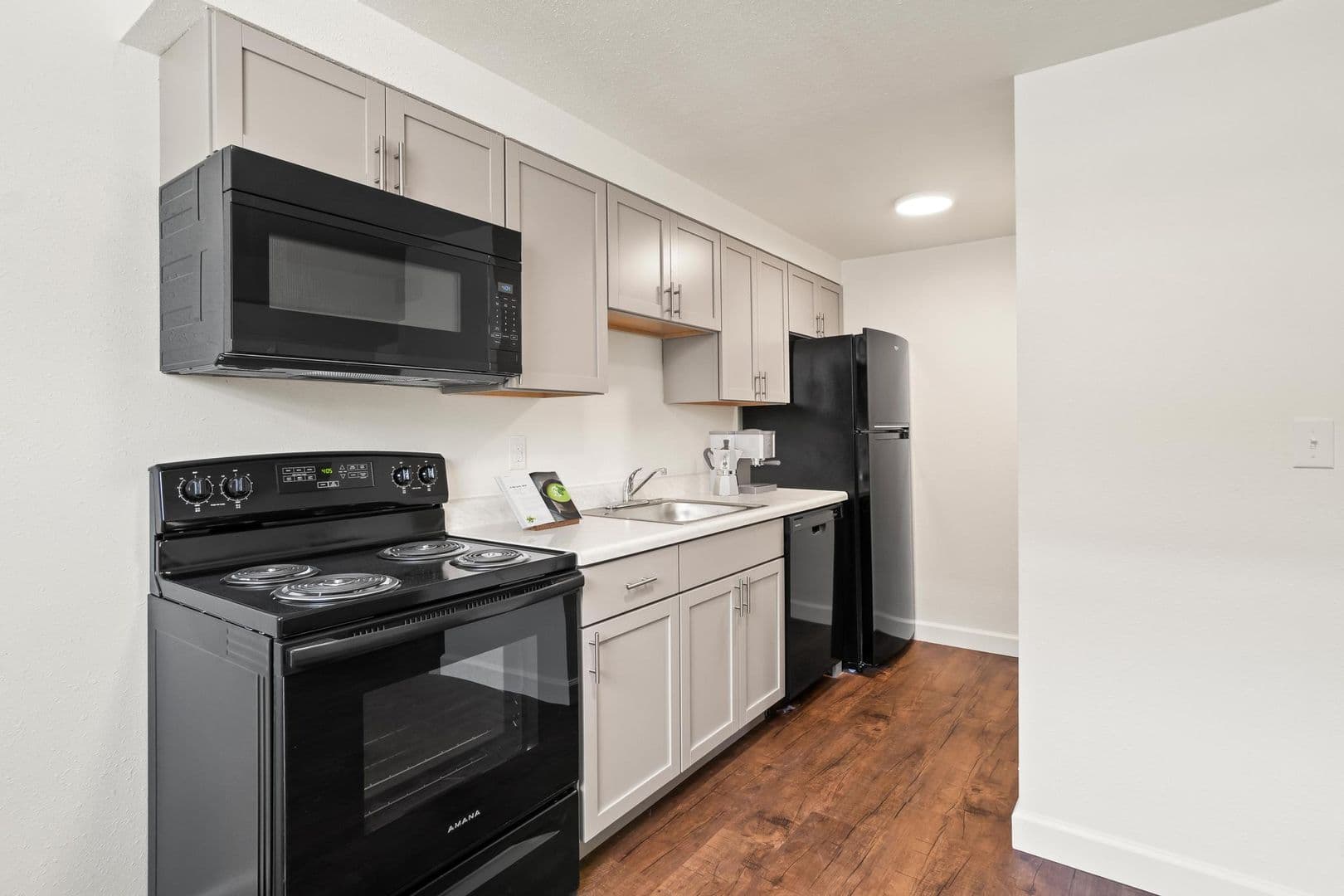 Collinsville Apartment: 1003 S Morrison Ave