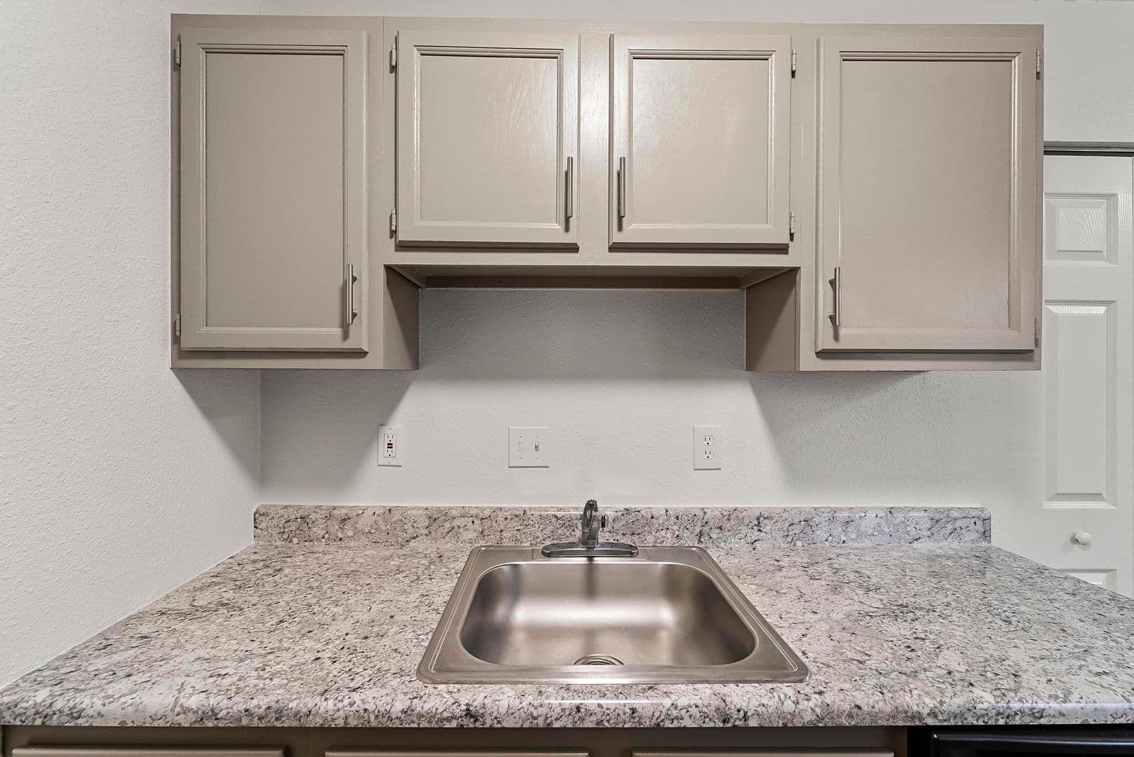 Bethalto Apartment: 190 Rue Sans Souci