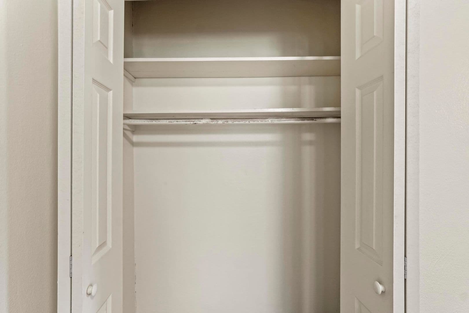 St Ann Apartment: 11120 Graben Dr Apt D