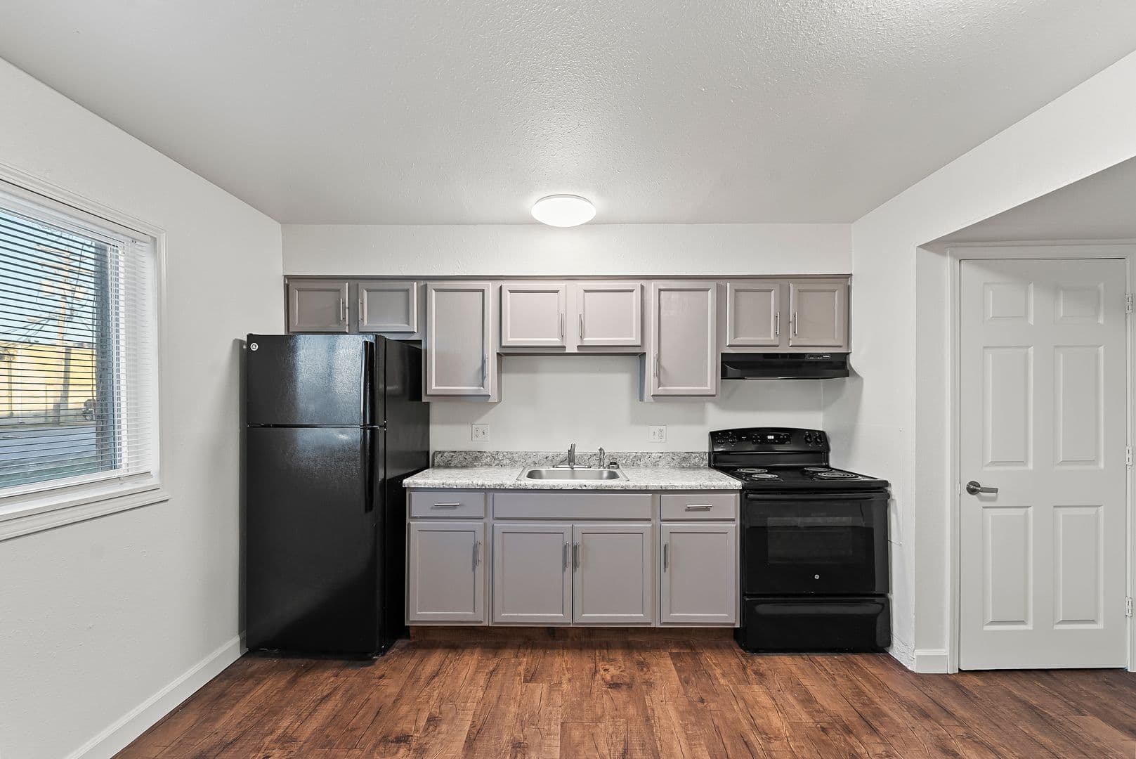 Granite City Apartment: 4078-1 Kathy Dr