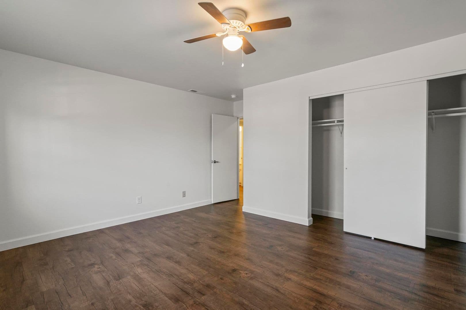 Granite City Apartment: 4078-01 Kathy Dr