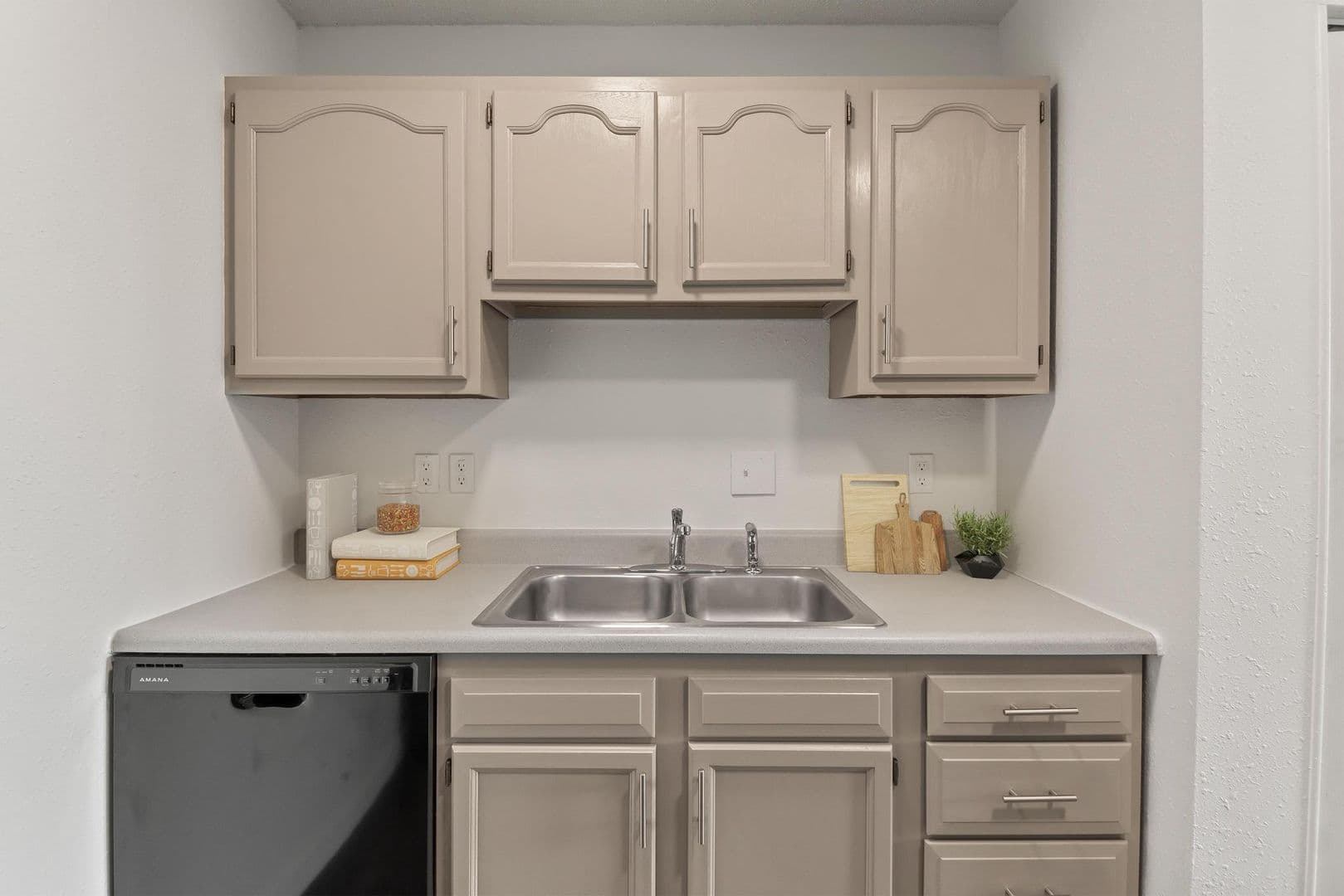 Bethalto Apartment: 190 Rue Sans Souci