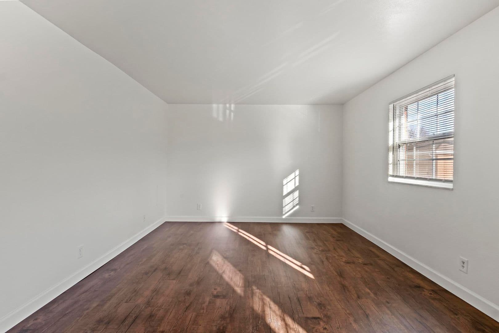 Granite City Apartment: 4078-01 Kathy Dr