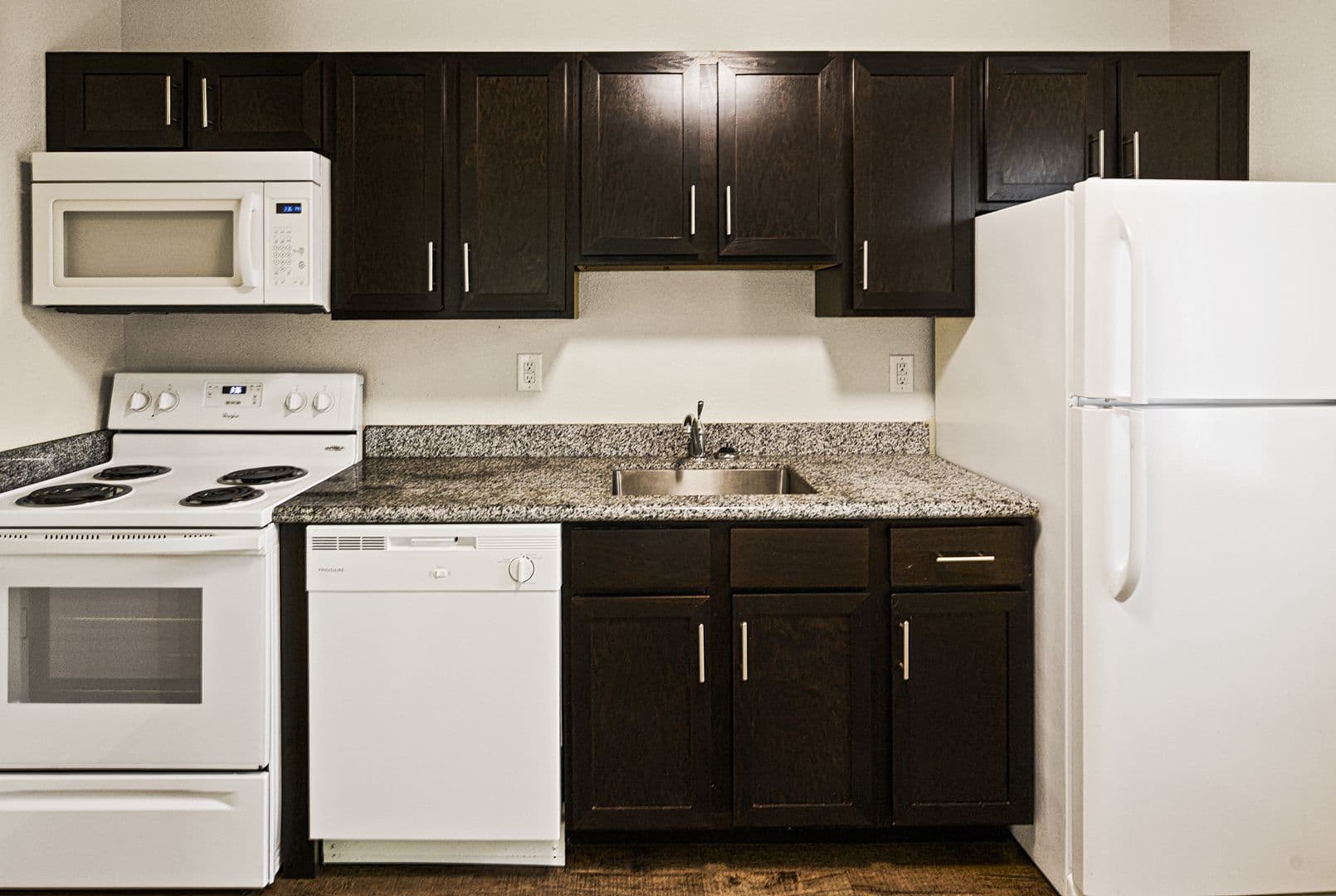 St Ann Apartment: 11120 Graben Dr, Apt D