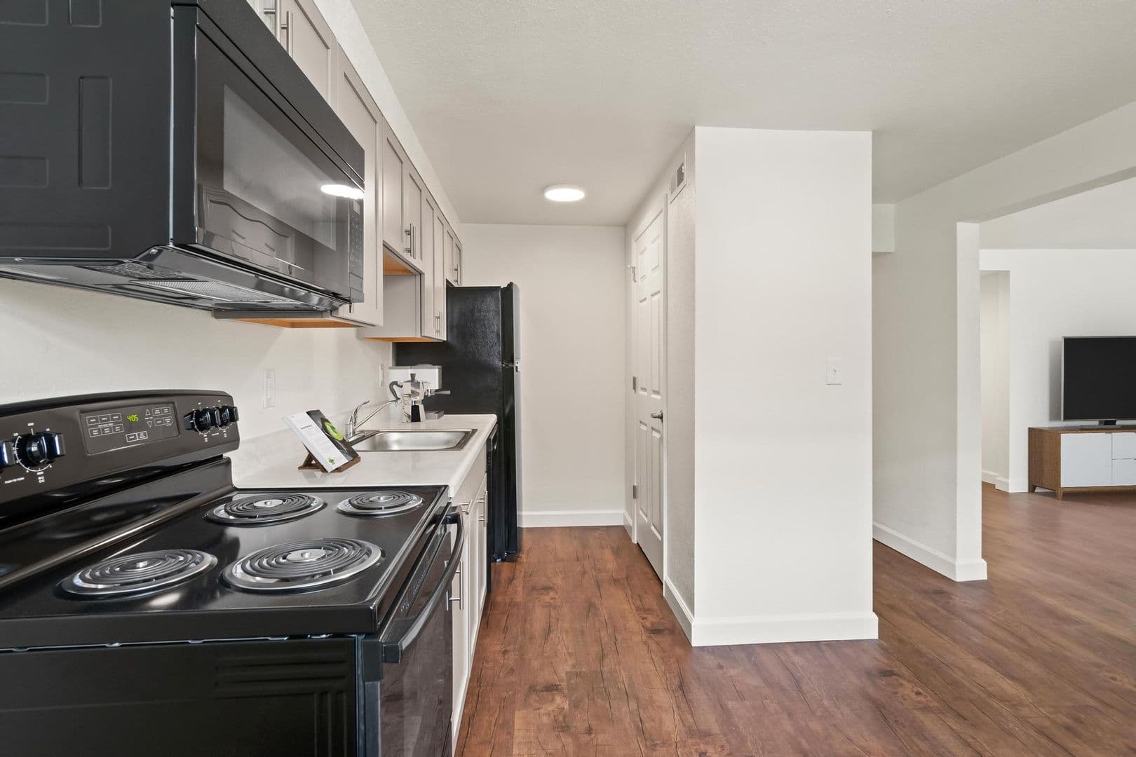 Collinsville Apartment: 1003 S Morrison Ave