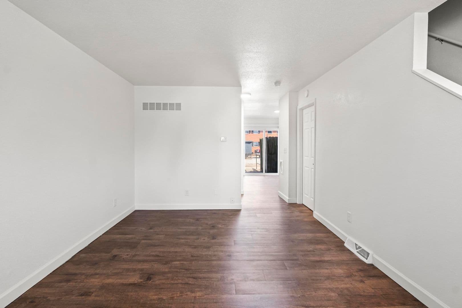 Granite City Apartment: 4078-01 Kathy Dr
