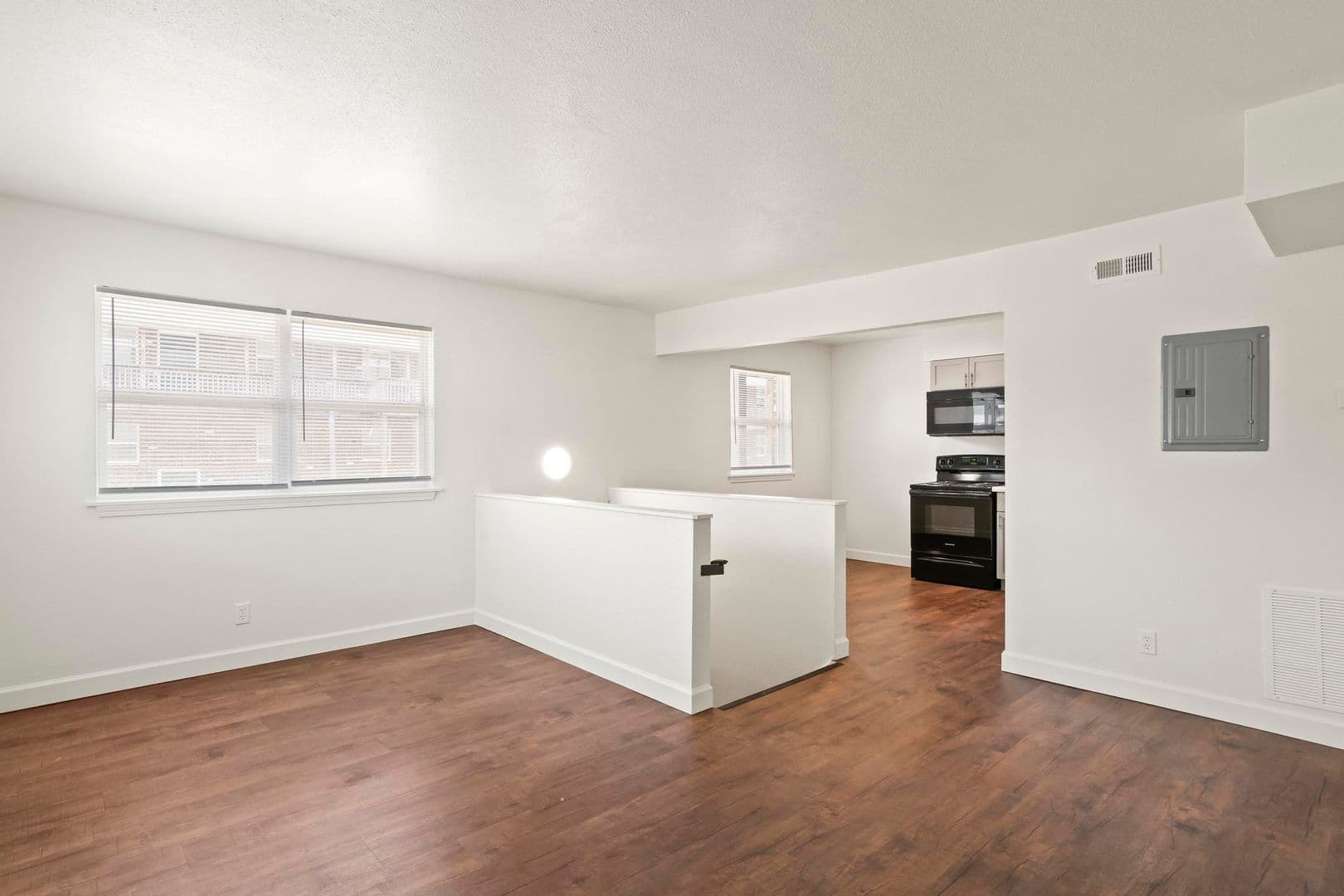 Collinsville Apartment: 1003 S Morrison Ave
